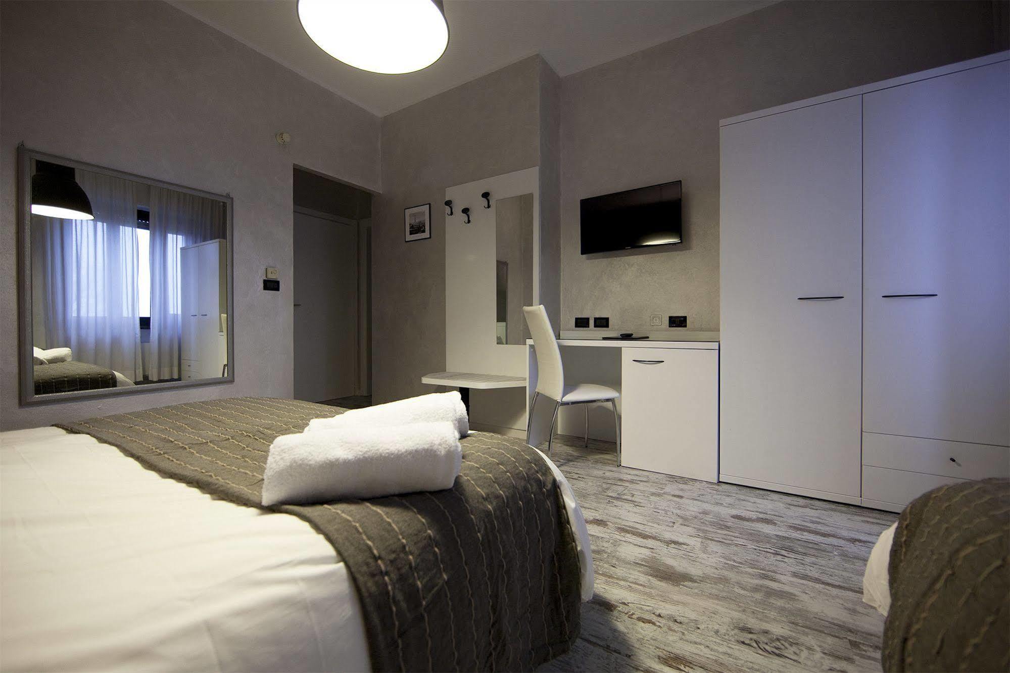 Piccolo Hotel Allamano Грульяско Экстерьер фото